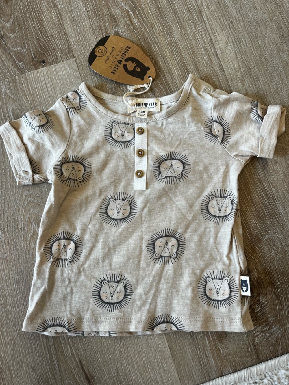 Organic Rabbit + Bear Beige Lion Print Kids Tee